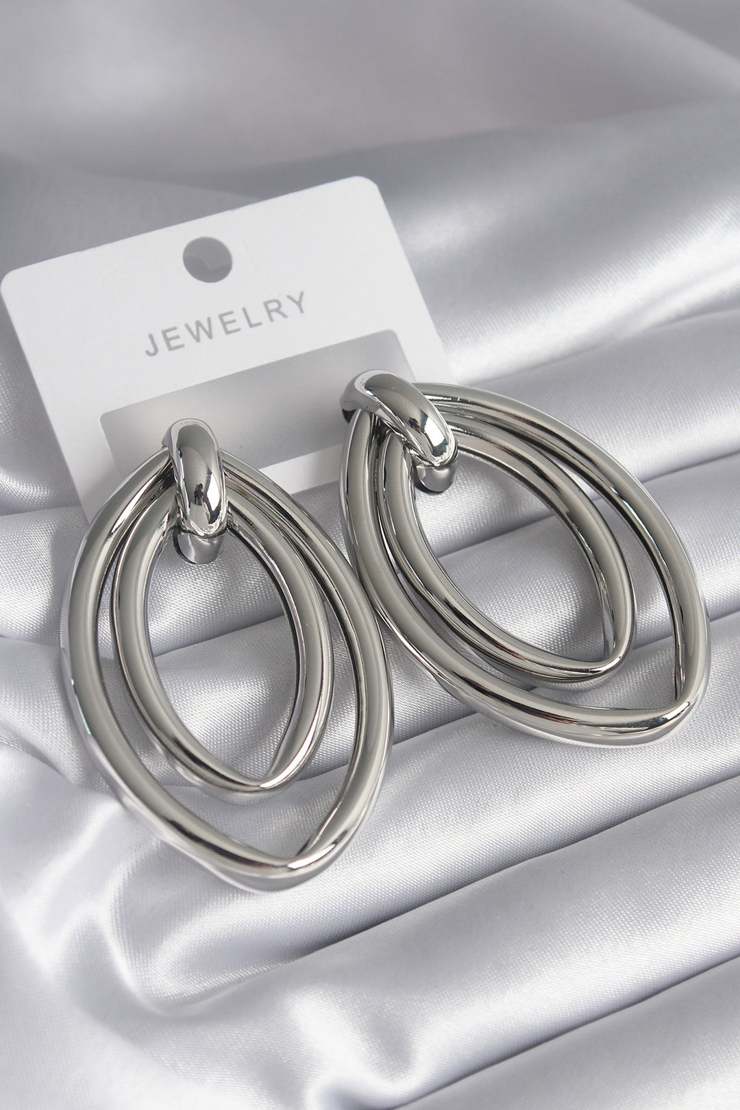 EBJ Rice Silver Color Oval Model Women's Earring - Metairie