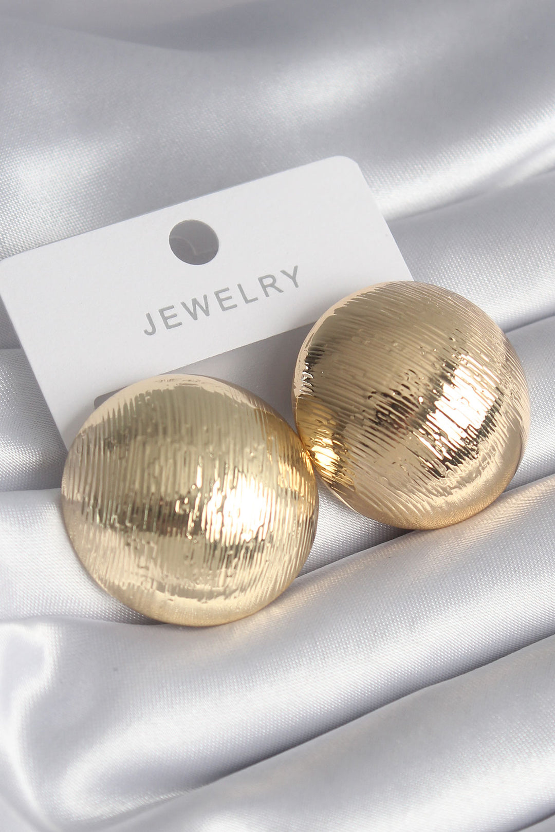 EBJ Rice Gold Color Processing Detail Round Model Women's Earring - Caerdydd