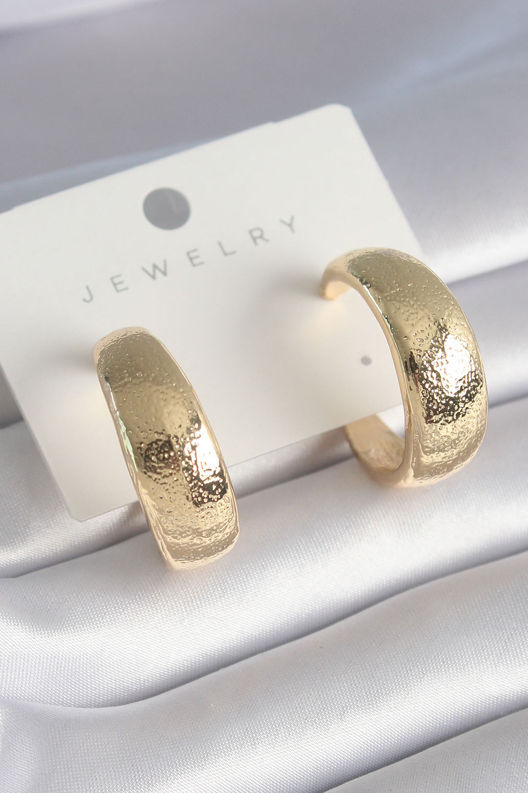 EBJ Gold Color Detailed Rice Processing Women's Earring - Wiener Neustadt