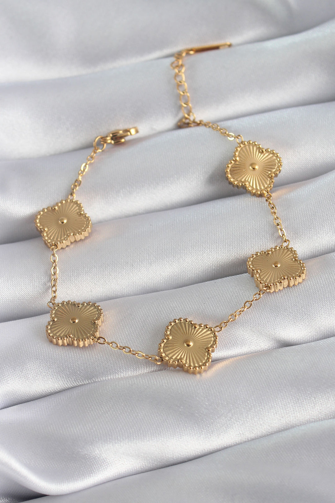 EBJ 316L Steel Gold Color Clover Model Processing Detail Women's Bracelet - Charleroi