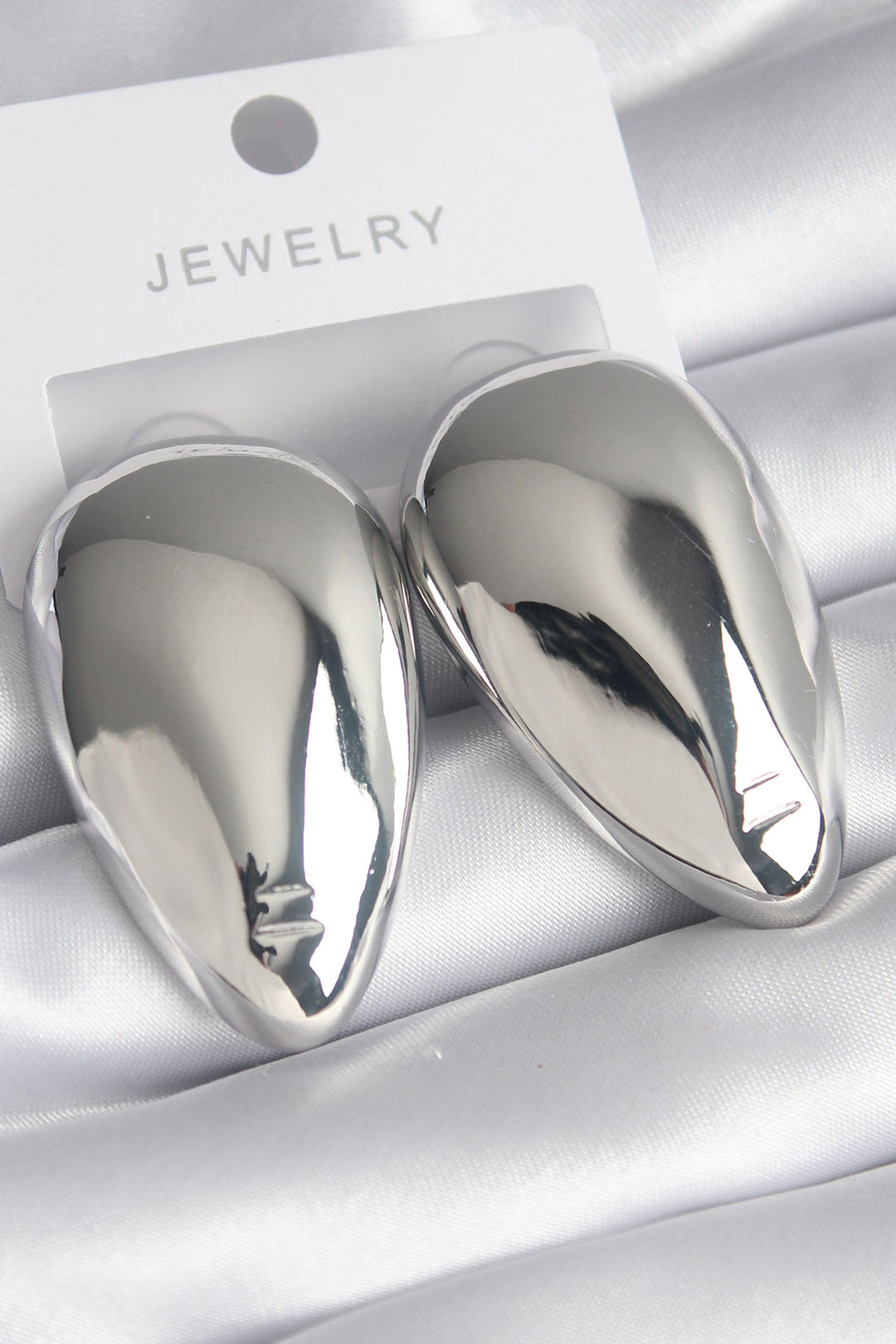 EBJ Rice Silver Color Almond Model Women's Earring - Xico