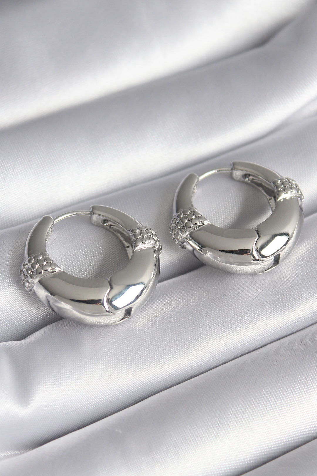 EBJ Rice Silver Color Ring Model Embroidered Detail Women's Earring - Bartlett