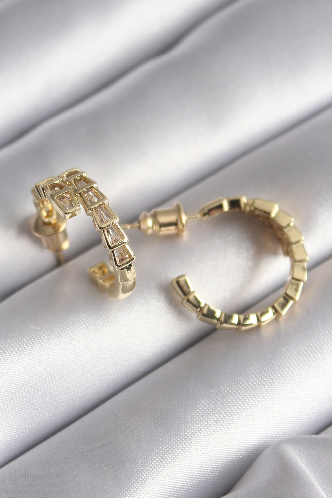 EBJ Rice Silver Color Snake Model Women's Earring with Zircon Stone - Dollard-des-Ormeaux