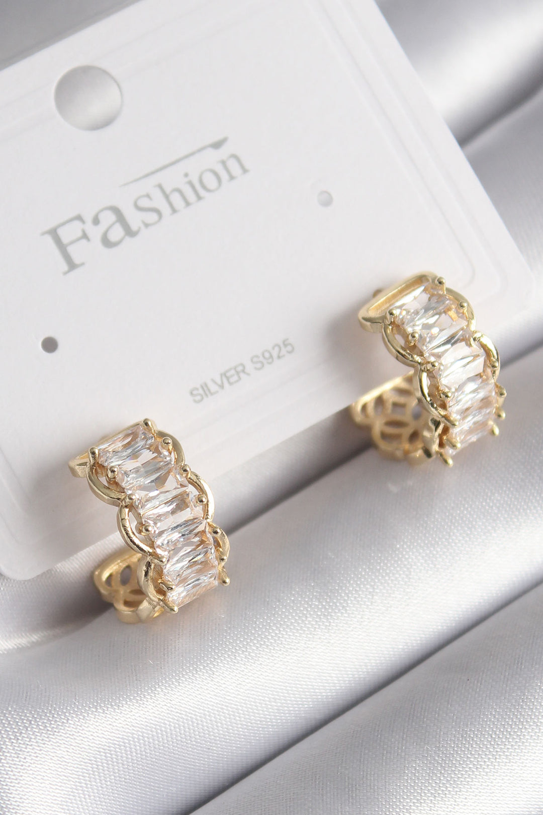 EBJ Gold Color Zircon Stone Women's Earrings with Rice Shape - Bellevue