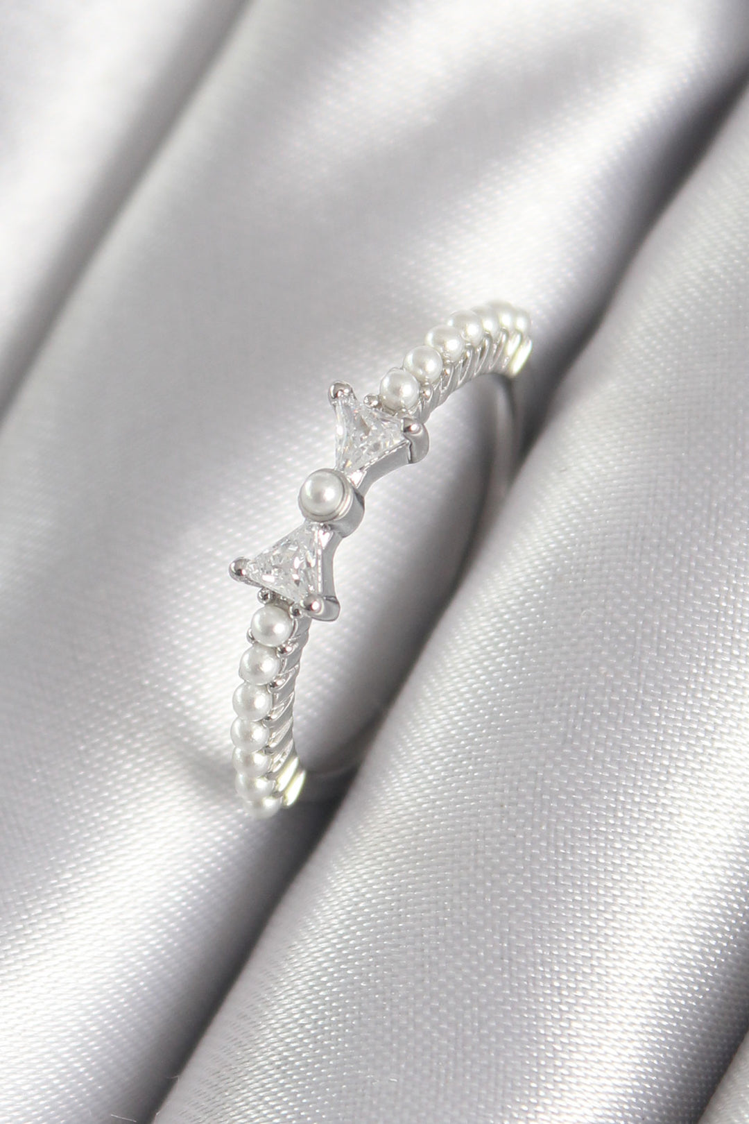 EBJ Rice Silver Color Ribbon Model Ring with Zircon Stone and Pearl Detail for Women - Poughkeepsie