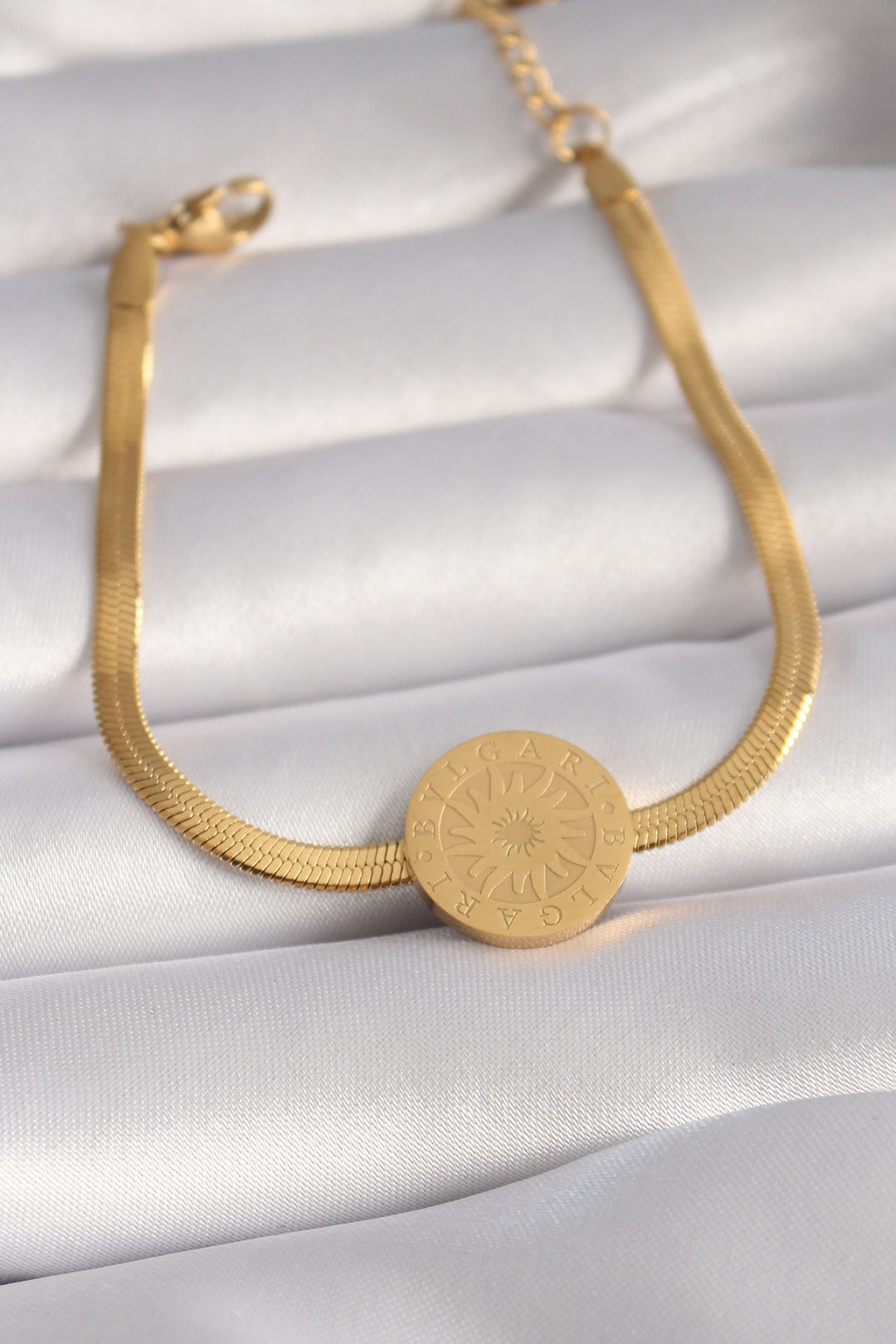 EBJ 316L Steel Gold Color Italian Chain Model Embroidered Medal Figure Women's Bracelet - Hannover