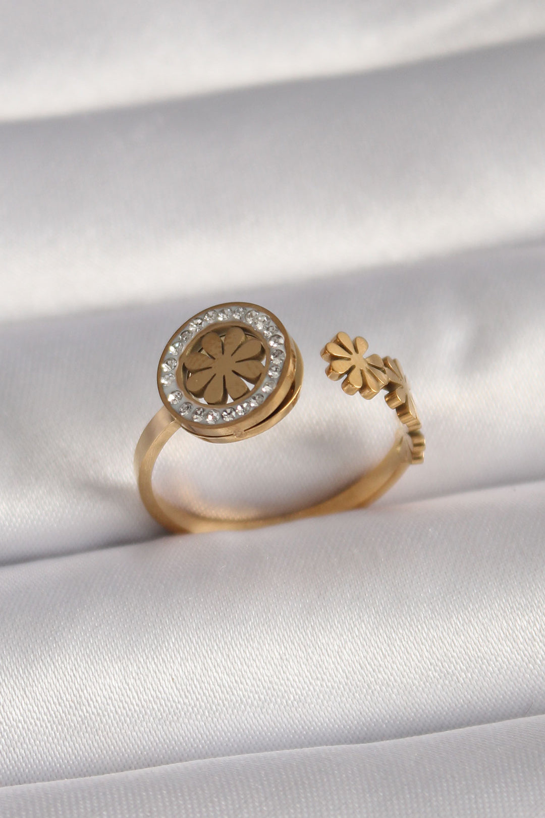 EBJ 316L Steel Gold Color Zircon Stone Daisy Model Women's Ring - Xicotepec de Juárez