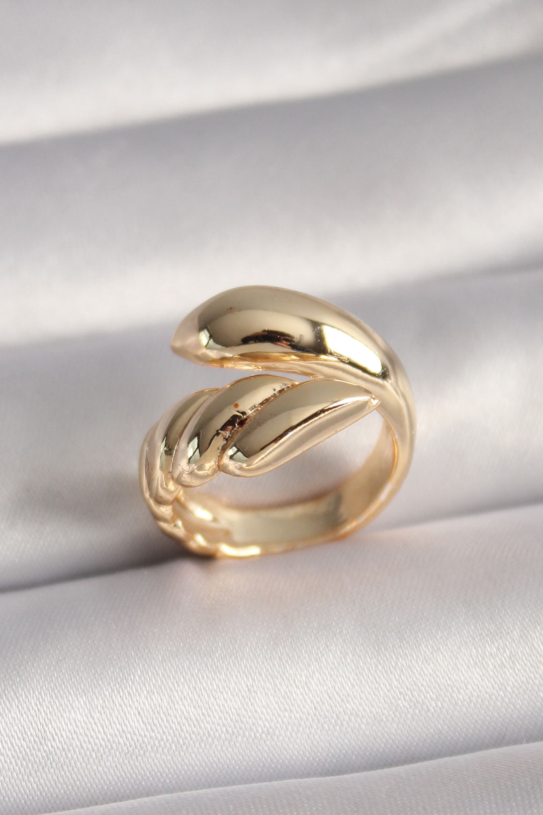 EBJ Gold Color Women's Ring with Rice Pattern - South San Francisco