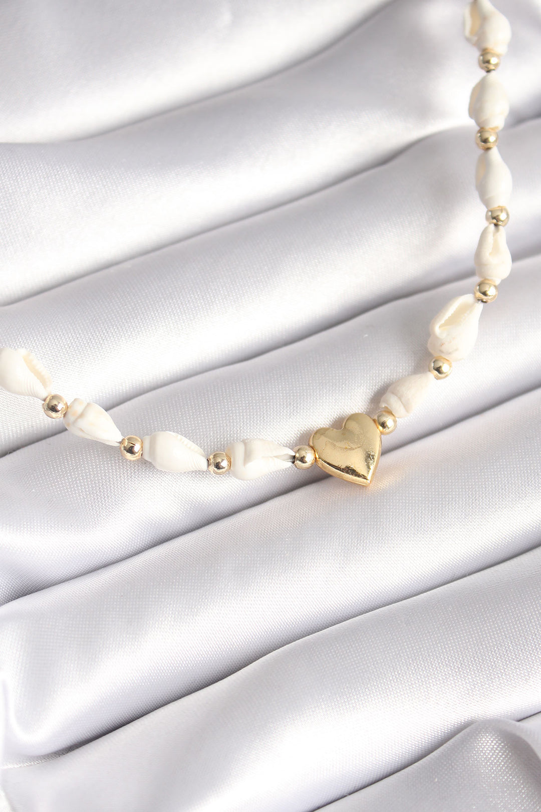 EBJ White Sea Shell Model Gold Color Heart Figure Women's Necklace - Lissone