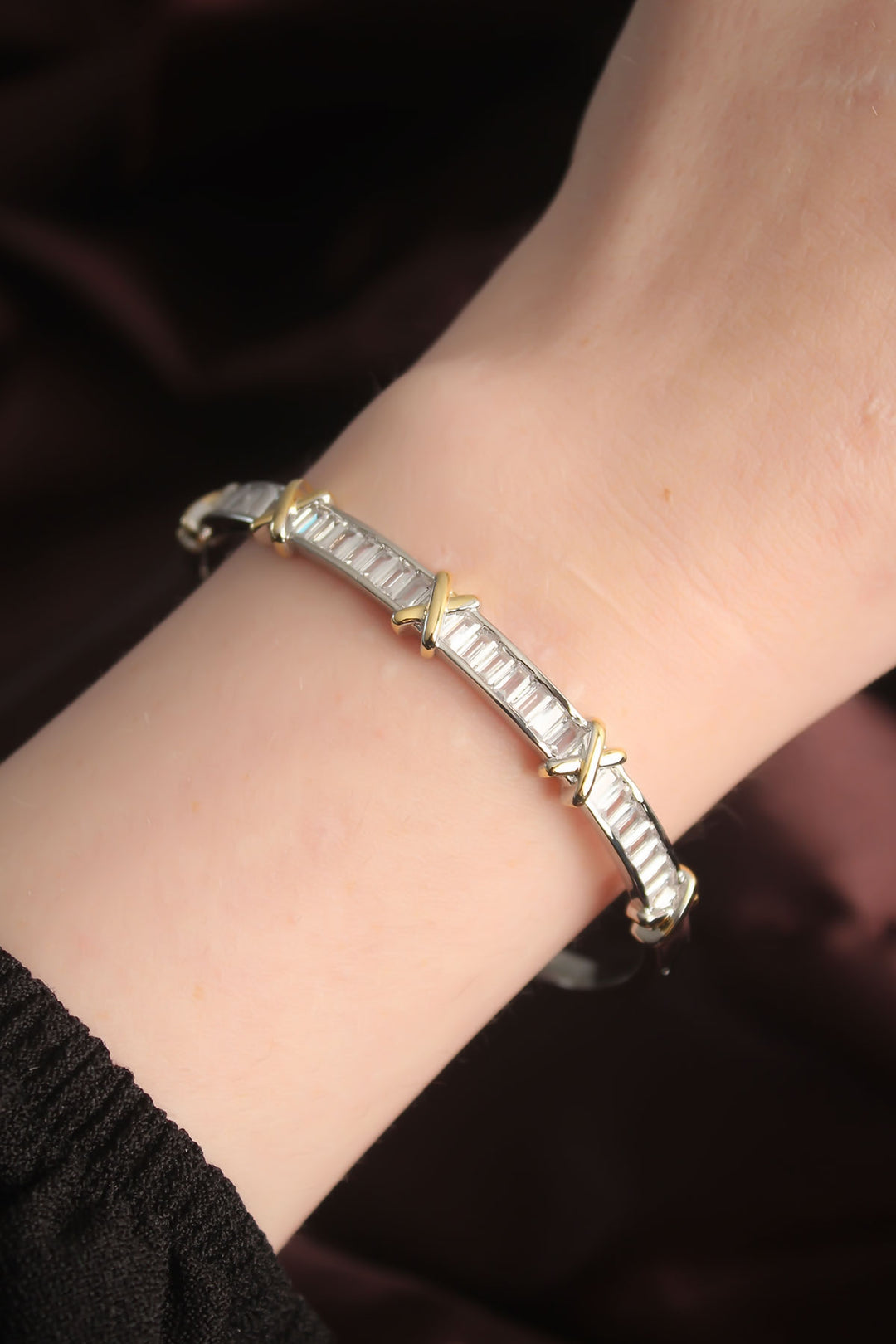 EBJ Vip Series Silver Color Baguette Zircon Stone Xoxo Bracelet - Zwijndrecht