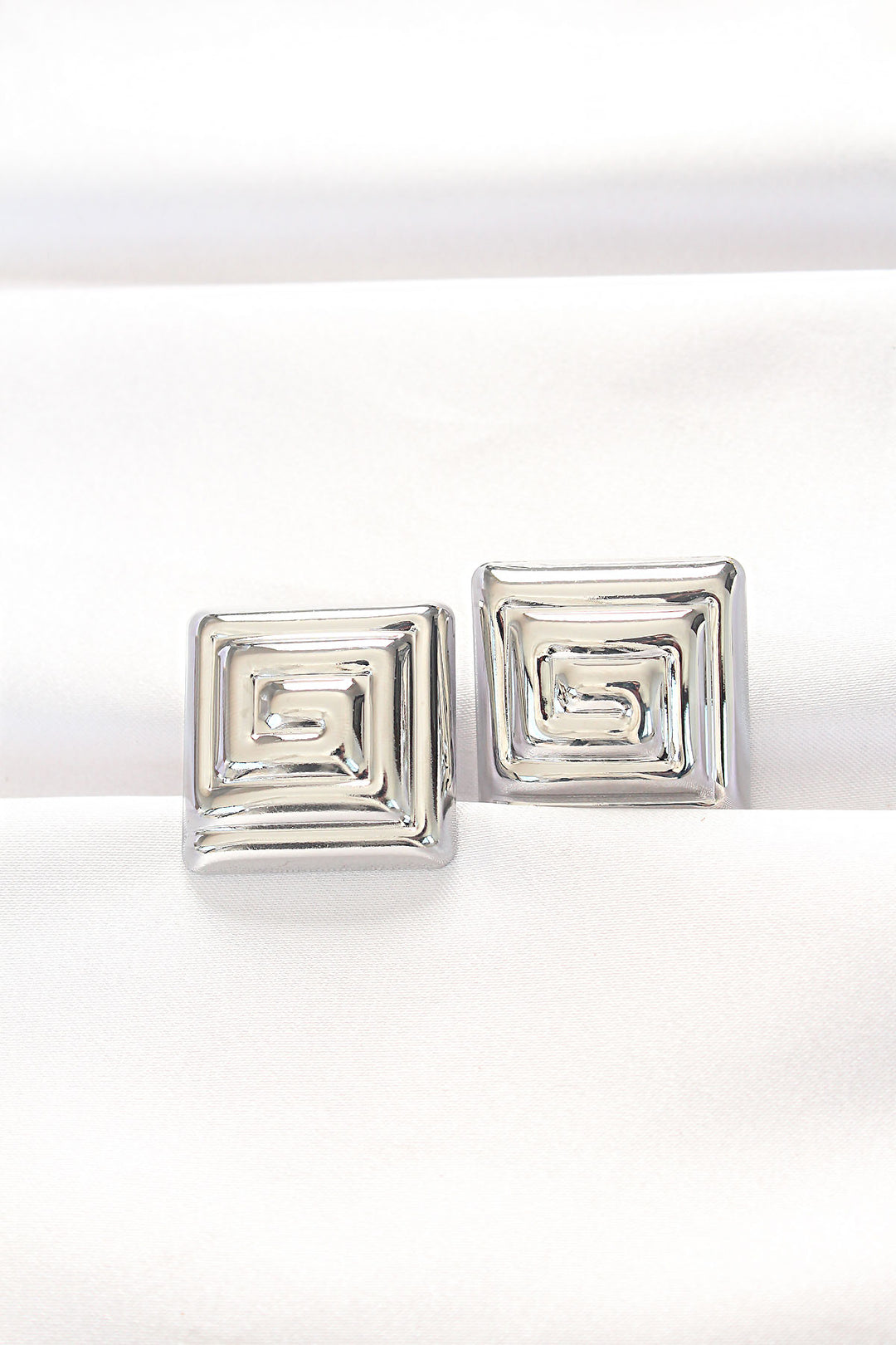 EBJ Rice Silver Color Square Shape Earrings - Topeka