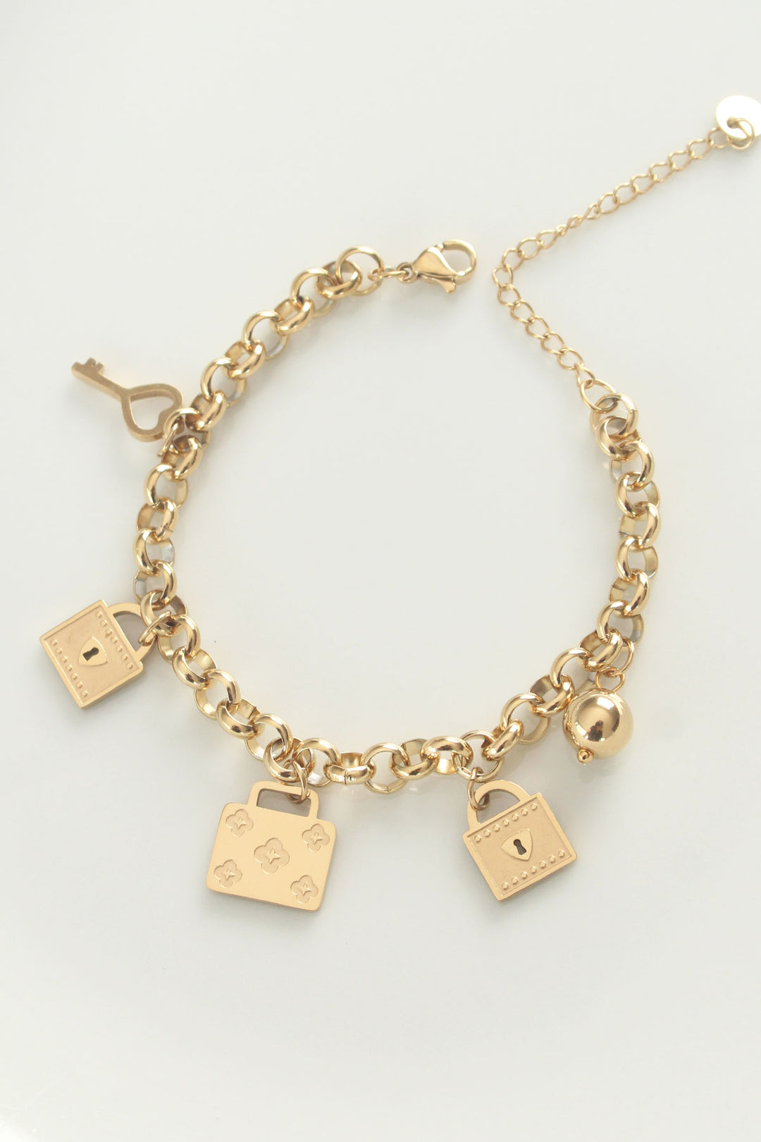 EBJ 316L Steel Gold Color Mixed Accessorized Oval Chain Bracelet - Caen
