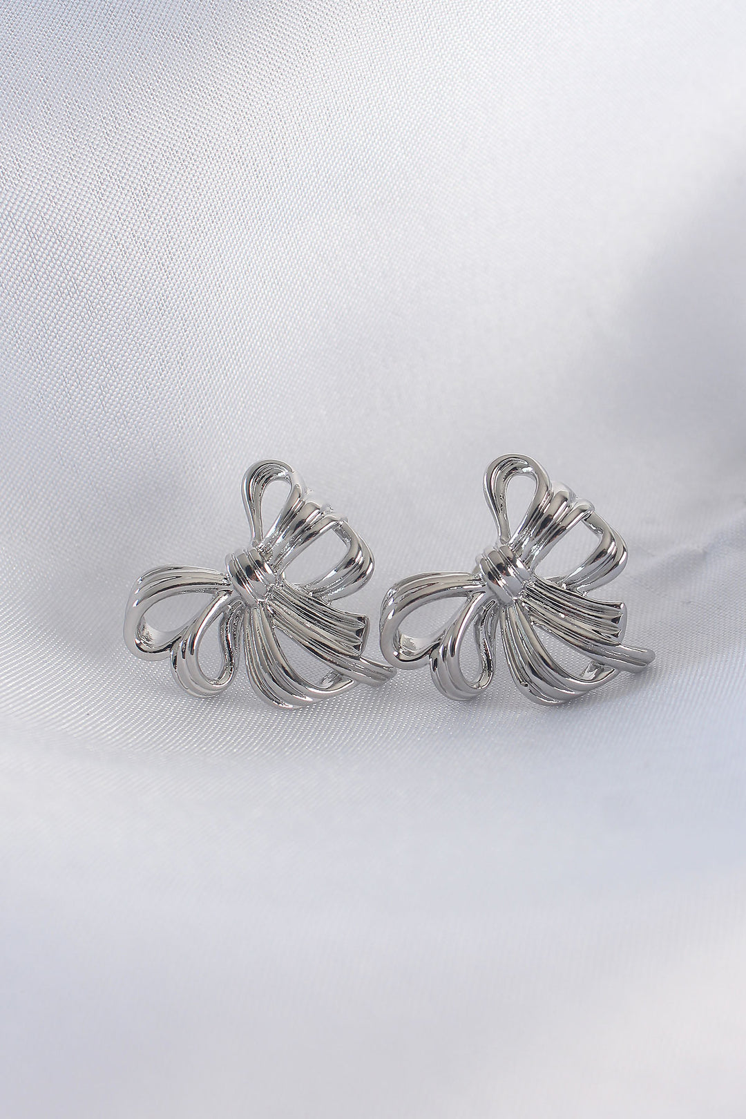 EBJ Rice Silver Color Bow Earrings - Rhondda