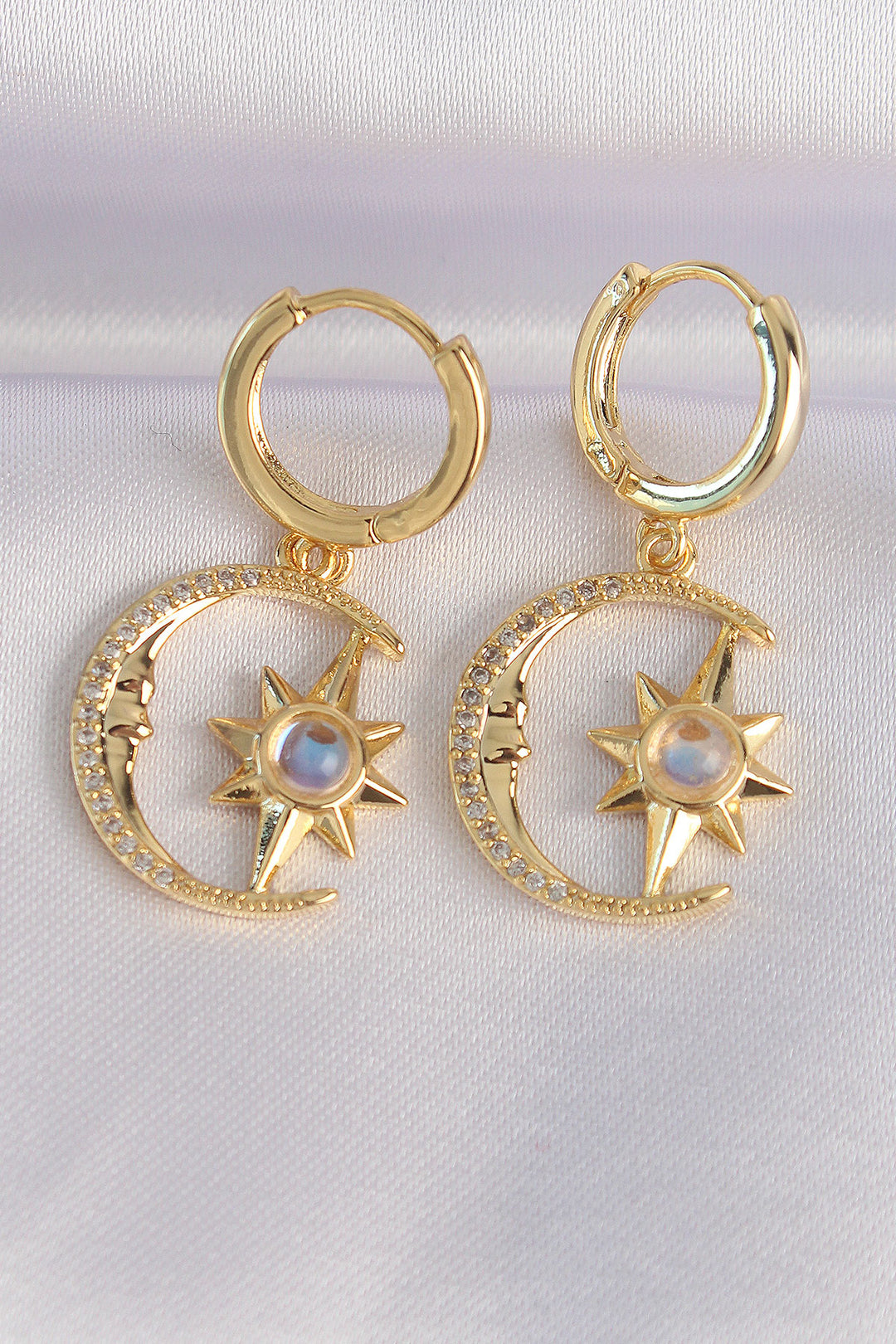 EBJ Rice Gold Color Star and Moon Design Earrings with Zircon Stone - Castelldefels