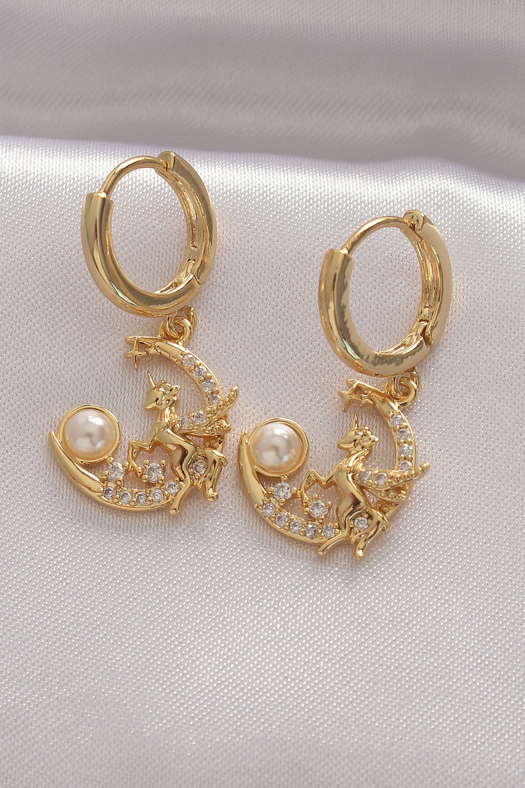 EBJ Rice Gold Color Zircon Stone Crescent Design Earrings - Santa Cruz Xoxocotlán