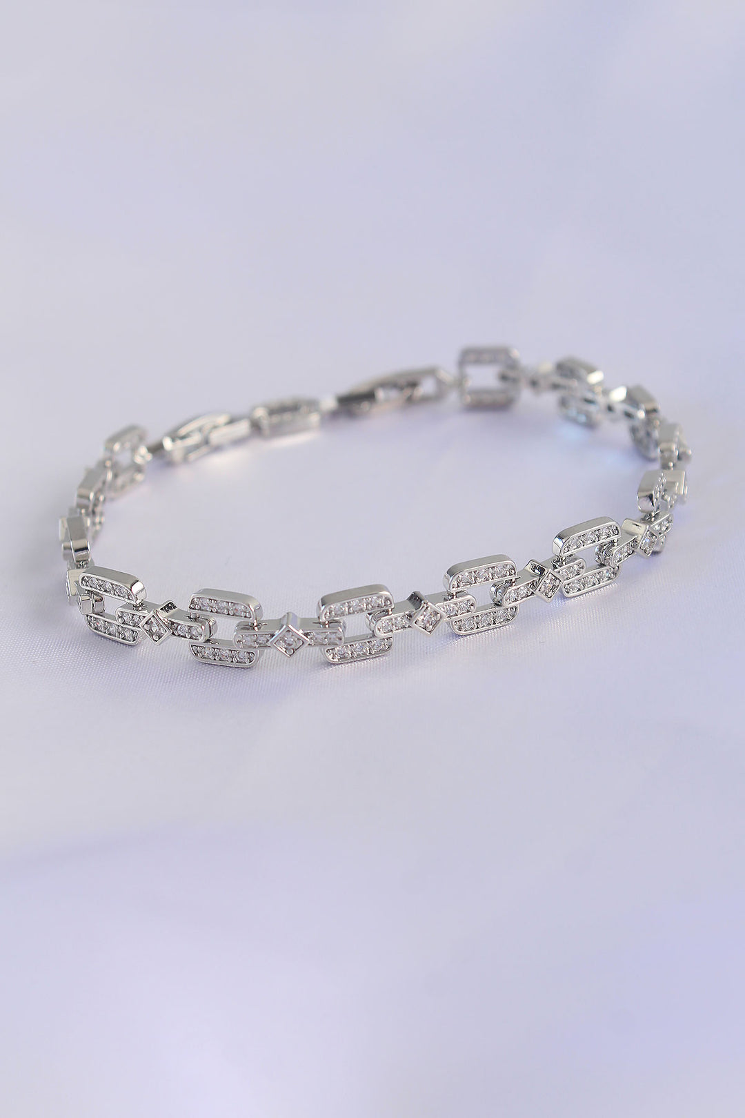 EBJ Vip Series Silver Color Minimal Square Detail Bracelet with Rice Zircon Stone - Ixtlahuacán de los Membrillos