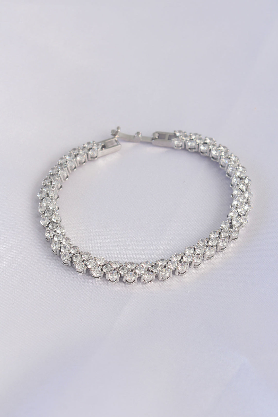 EBJ Vip Series Silver Color Bracelet with Rice Zircon Stone Strip Waterway Model - Lévis