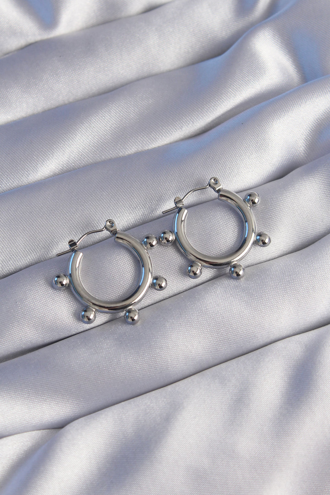 EBJ 316L Stainless Steel Silver Color Bead Designed Oval Earrings - Northbrook