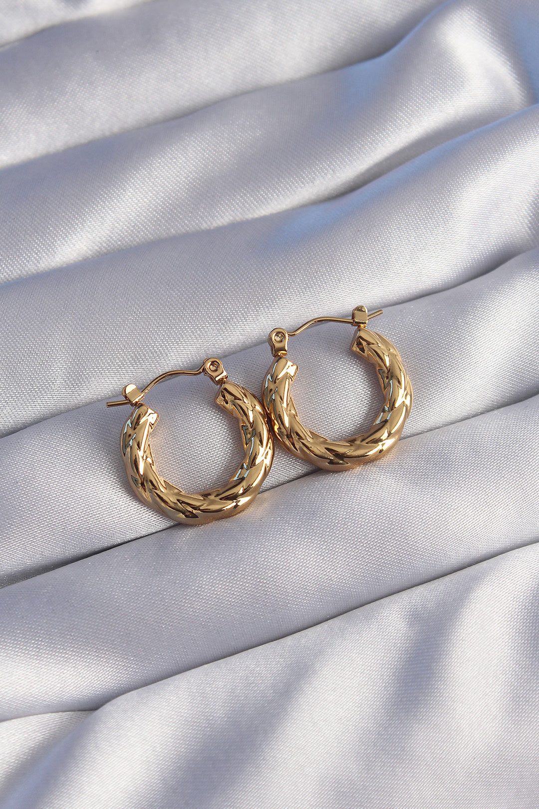EBJ 316L Steel Gold Color Spiral Look Oval Earring - Águeda