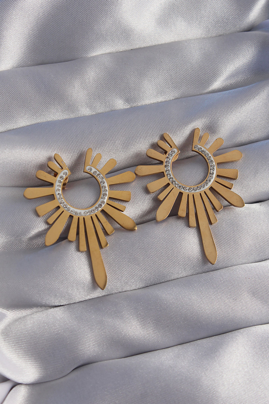 EBJ 316L Steel Gold Color Sun Shaped Earrings with Zircon Stone - Ciudad Nezahualcóyotl