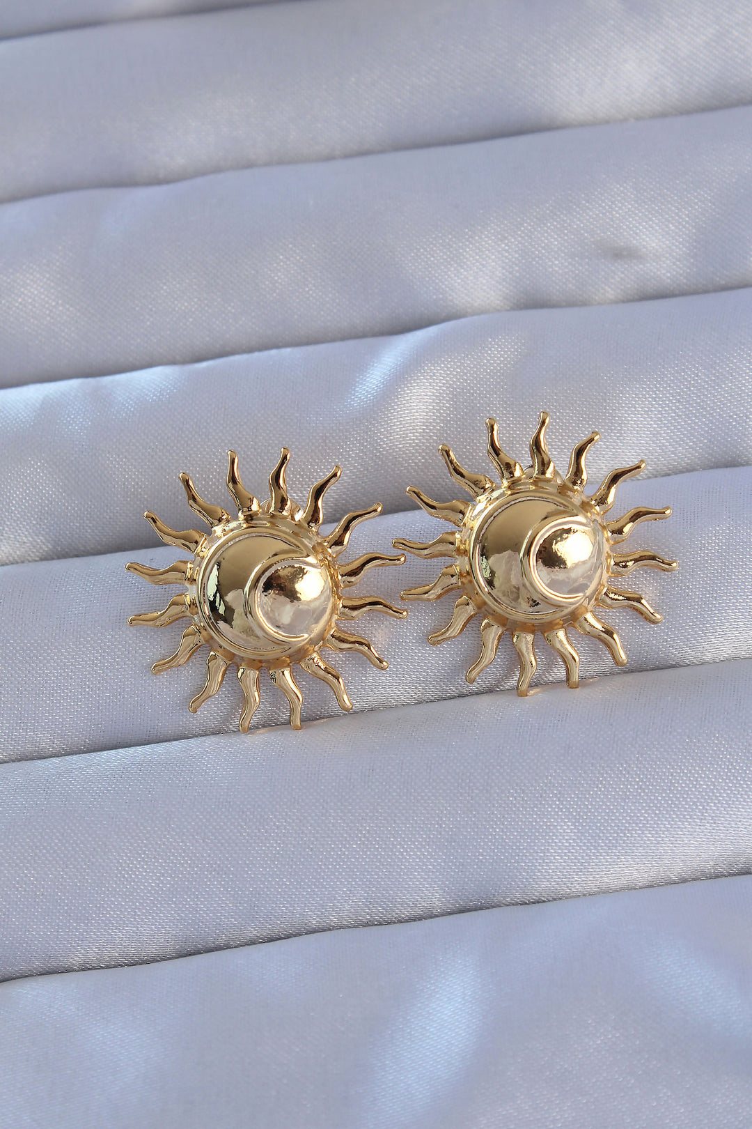 EBJ 316L Steel Gold Color Sun Model Earring - Evere