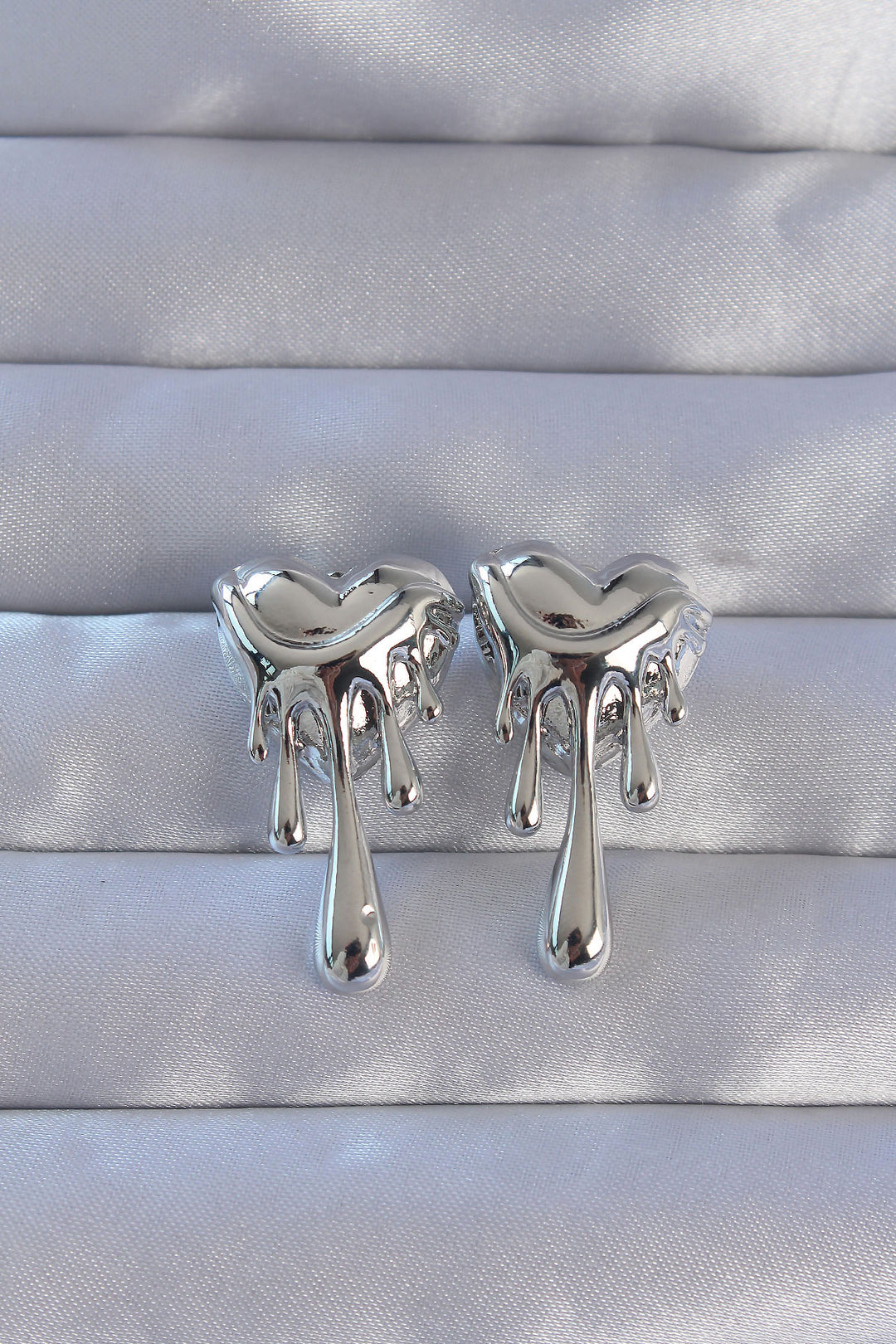 EBJ 316L Stainless Steel Silver Color Melting Heart Design Earrings - Le Cannet