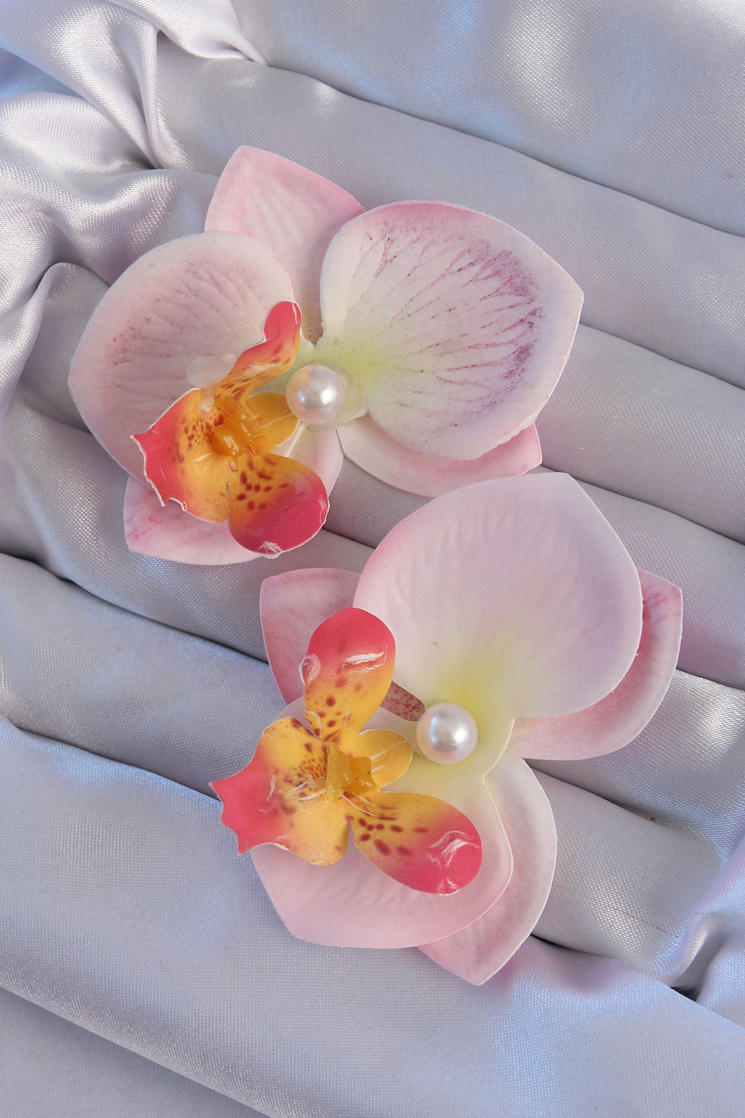 EBJ Dried Rose Color Pearl Detail Orchid Flower Earrings - Palaiseau