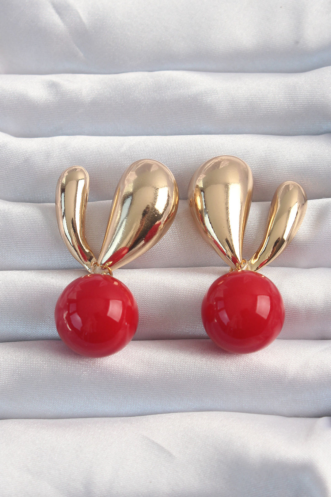 EBJ Gold Color Rice Red Round Design Earrings - Chieti