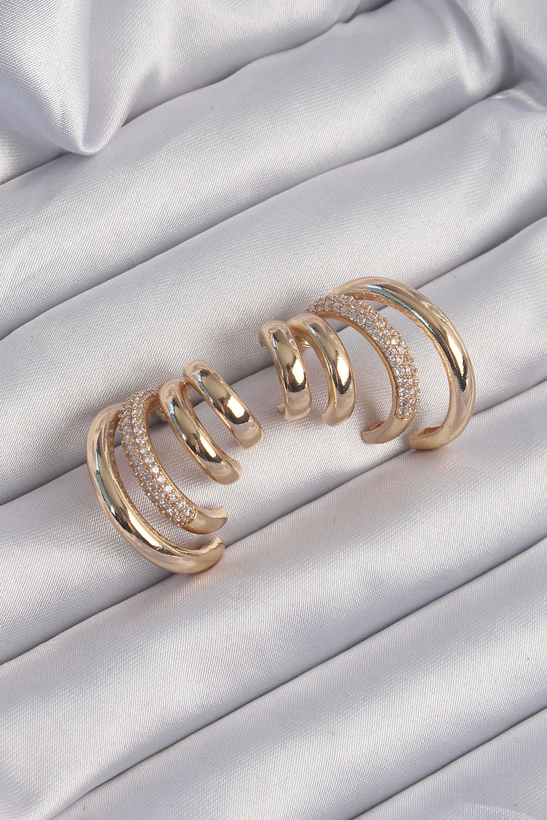 EBJ Rib Model Earring with Rice Gold Color Zircon Stone - Clermont