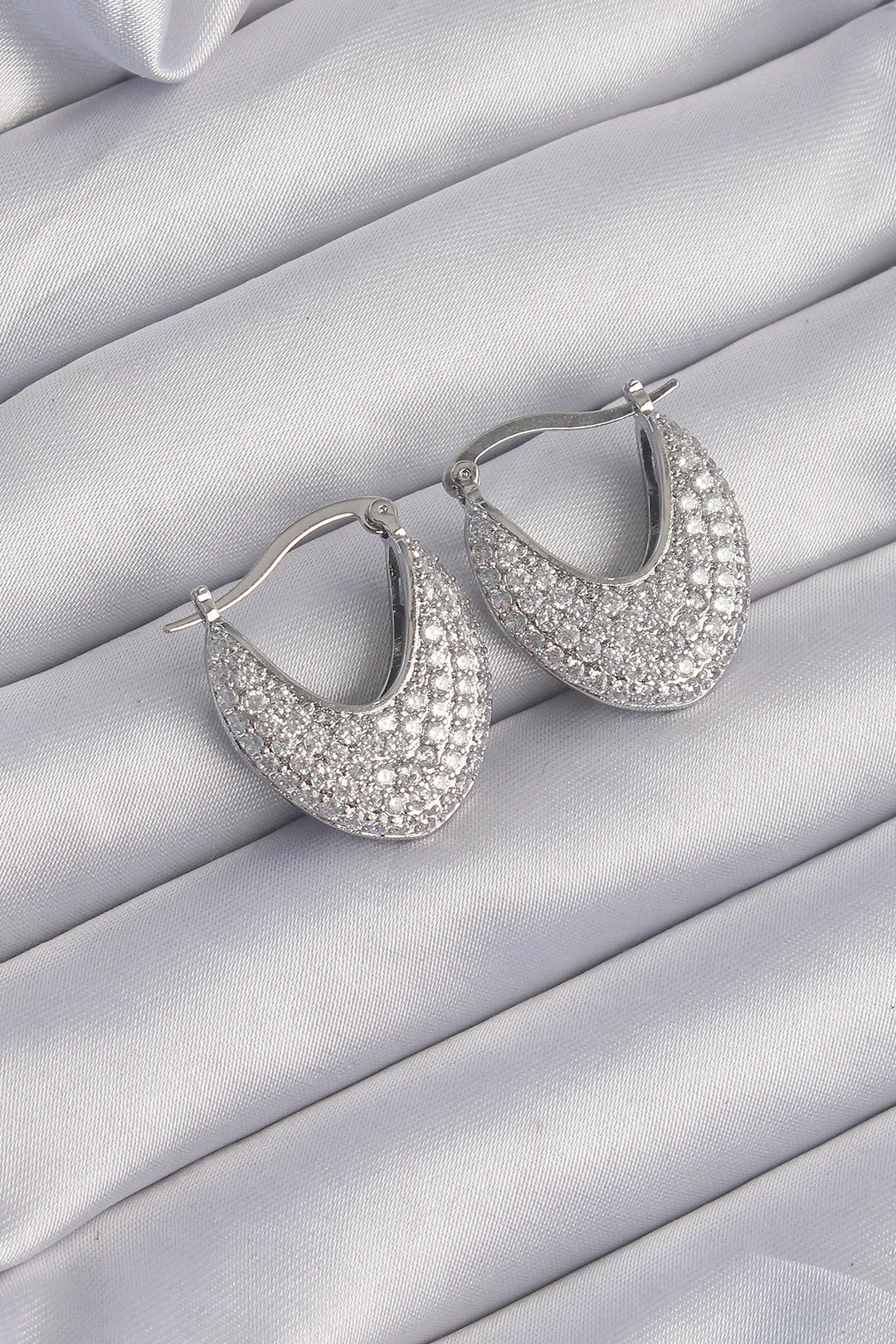 EBJ Rice Silver Color Almond Model Earring with Zircon Stone - Figueira da Foz