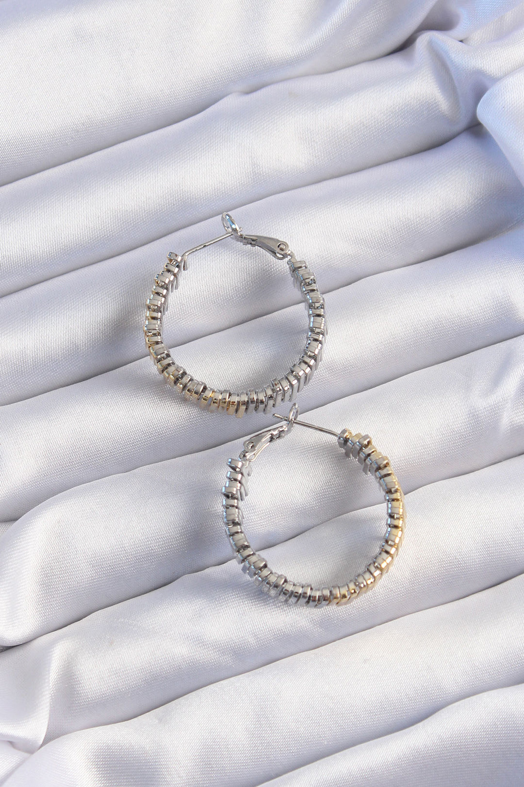 EBJ Rice Gold Silver Color Dotted Hoop Earring - Cologno Monzese