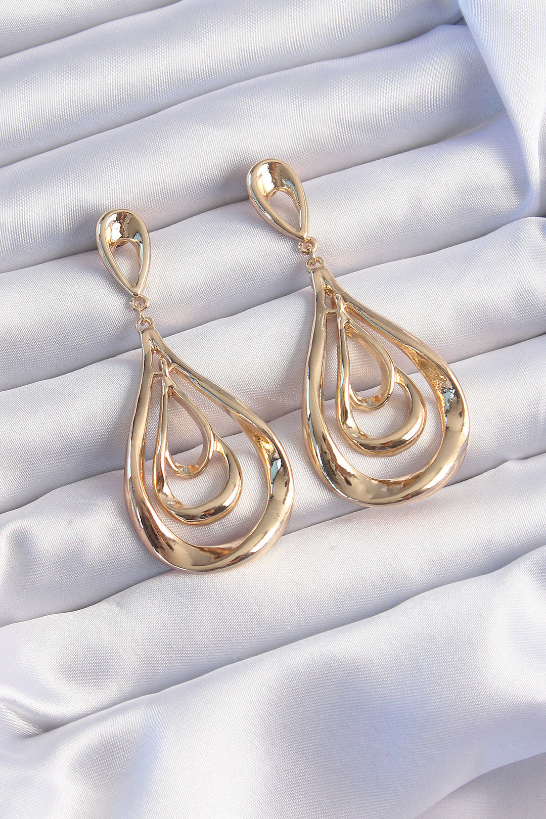 EBJ Rice Gold Color Curved Droplet Appearance Dangling Earring - Nicastro
