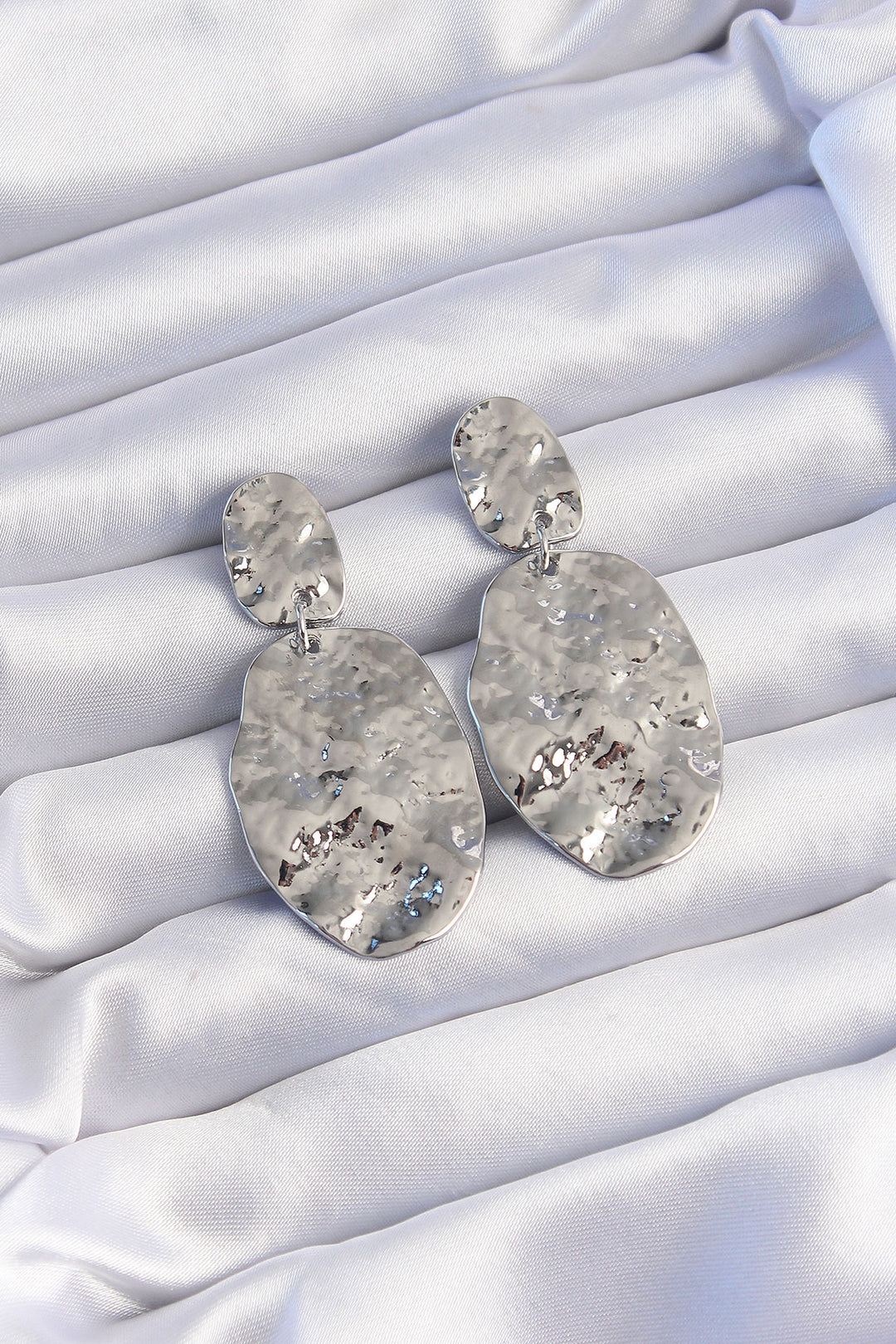 EBJ Rice Silver Color Hammered Plate Earrings - Meoqui
