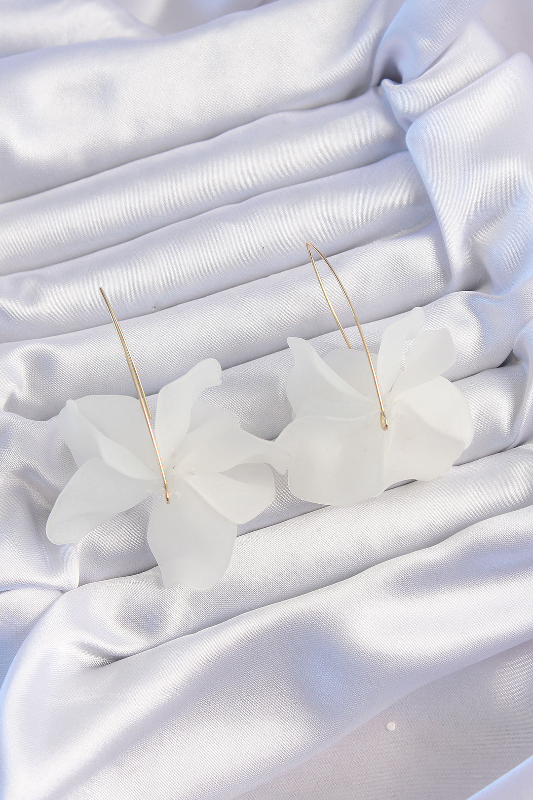 EBJ Rice White Color Flora Earrings - South San Francisco
