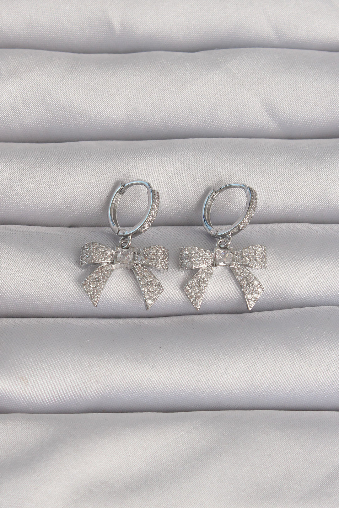 EBJ Rice Silver Color Zircon Stone Bow Model Hoop Earring - Velletri