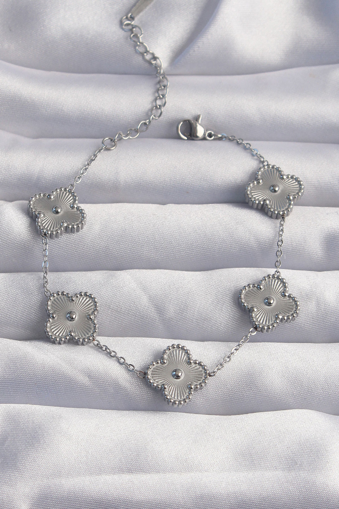 EBJ 316L Stainless Steel Silver Color Clover Motif Bracelet - South Shields