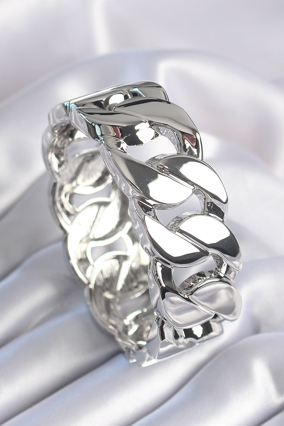 EBJ Rice Silver Color Chain Model Women's Bracelet - La Mirada