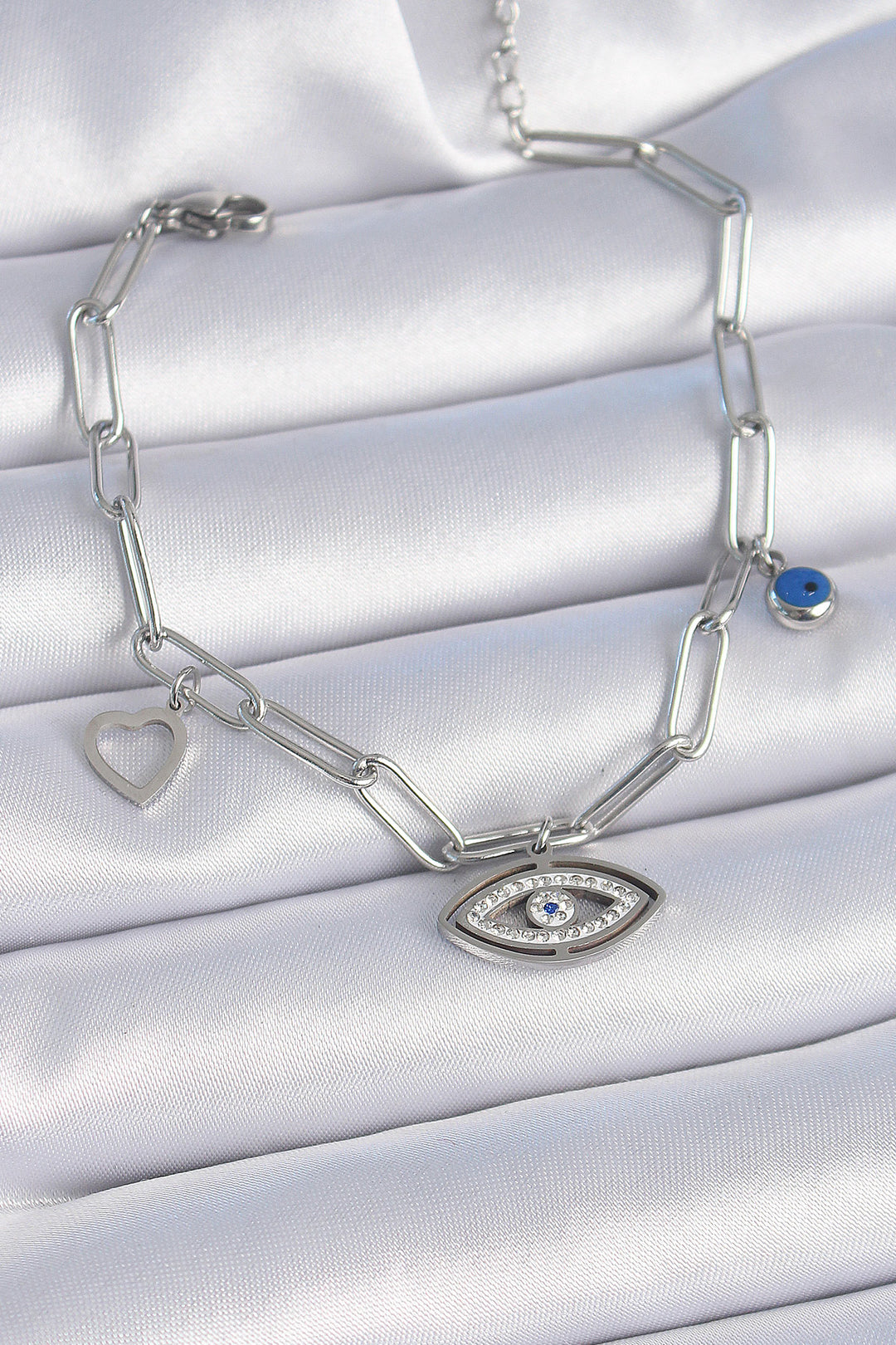 EBJ 316L Stainless Steel Silver Color Zircon Stone Eye Figure Heart Detail Women's Bracelet - Escondido