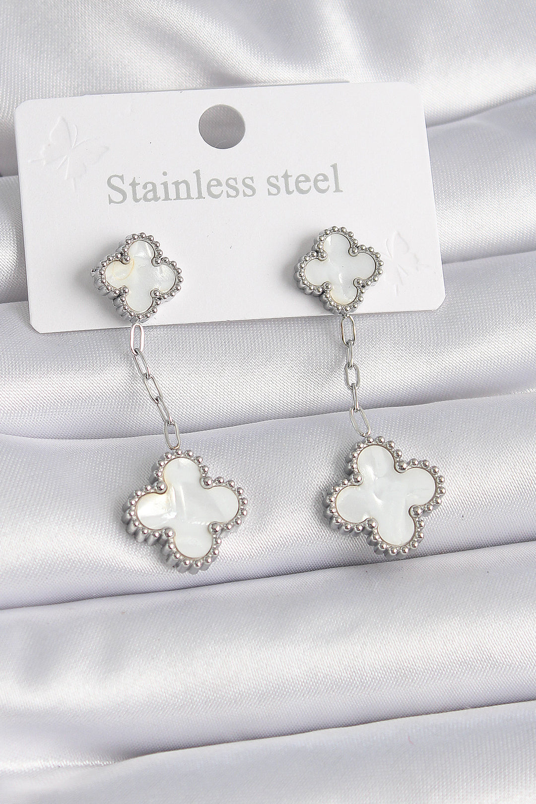 EBJ 316L Stainless Steel Silver Color White Mother of Pearl Clover Model Women's Earring - Chicoloapan