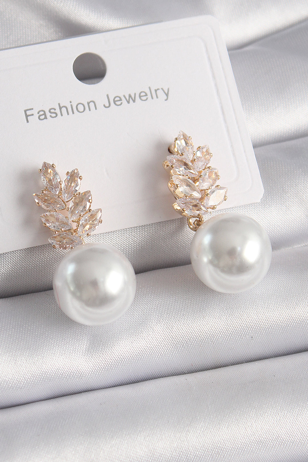 EBJ Gold Color Zircon Stone Rice Leaf Model Pearl Beaded Women's Earring - Woodstock