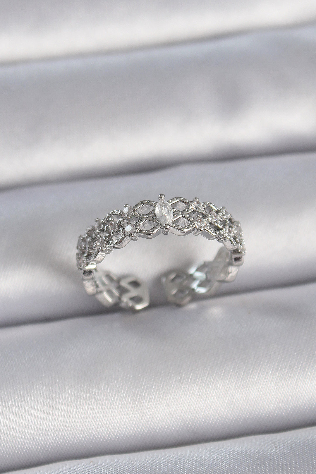 EBJ Rice Silver Color Zircon Stone Zigzag Adjustable Model Women's Ring - Bremen
