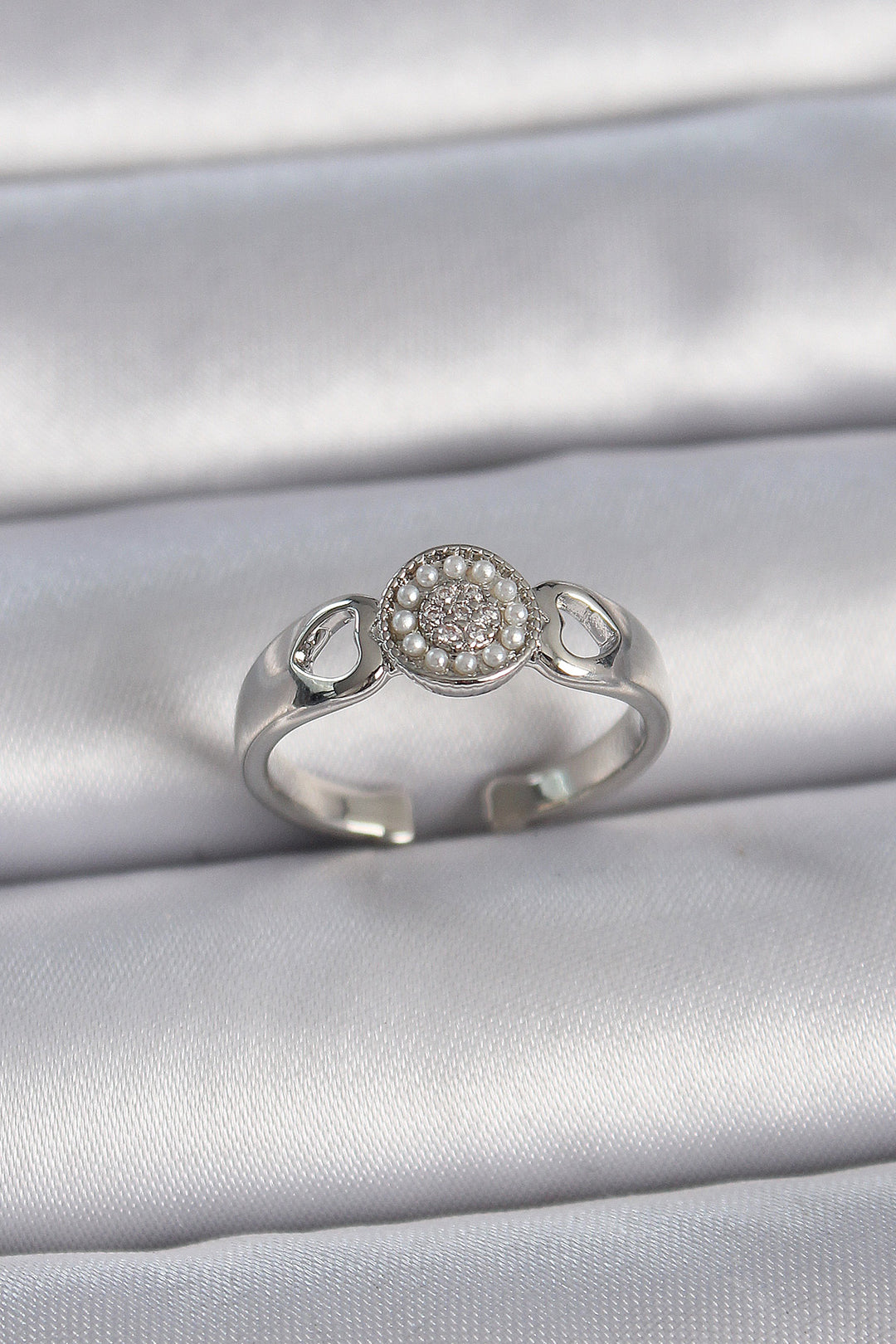 EBJ Rice Silver Color Zircon Stone Pearl Heart Embroidery Detail Adjustable Model Women's Ring - Morecambe