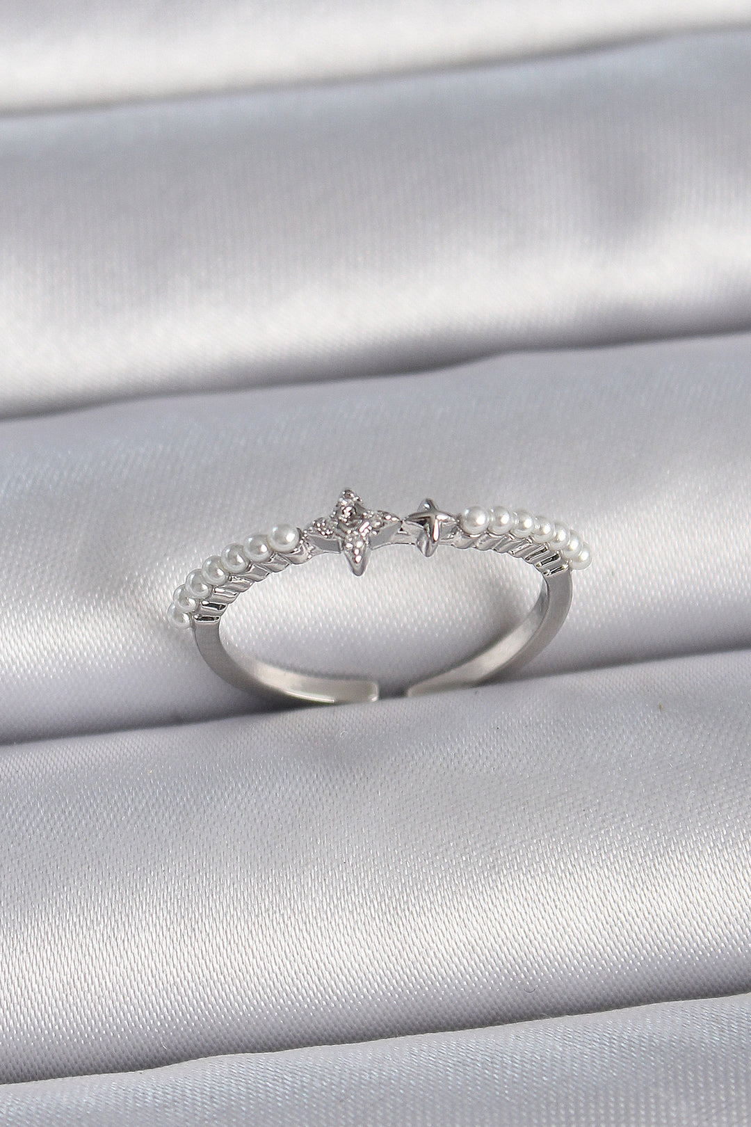 EBJ Rice Silver Color Zircon Stone Lined Pearl Adjustable Model Women's Ring - Berchem