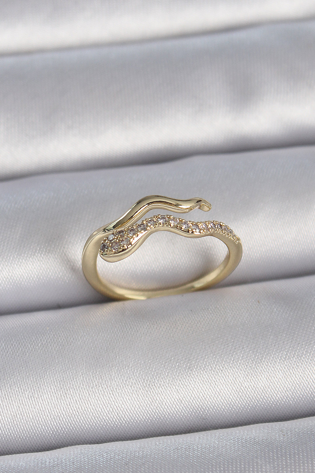 EBJ Rice Gold Color Snake Adjustable Model Women's Ring with Zircon Stone - Fürth
