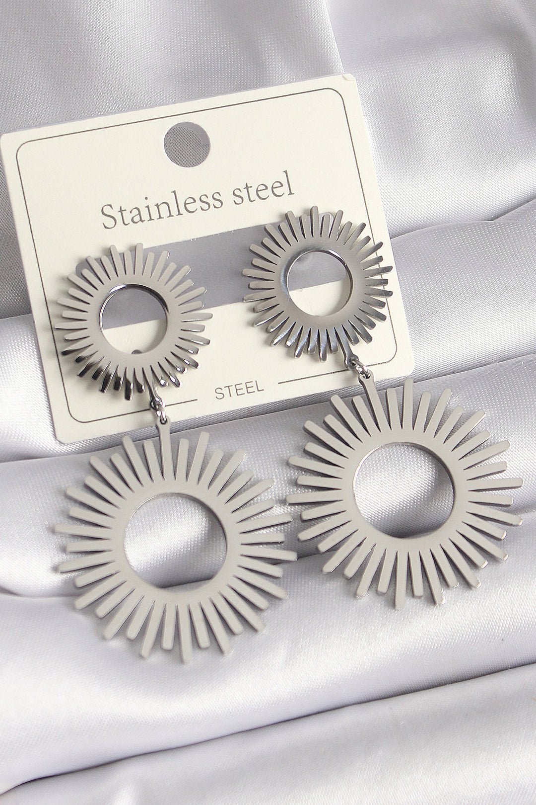 EBJ 316L Stainless Steel Silver Color Dangling Sun Design Women's Necklace - Hitchin