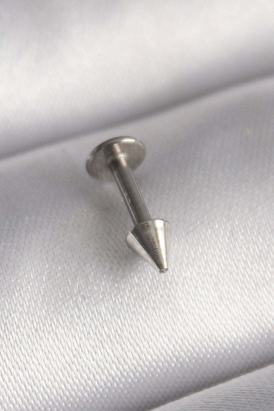 EBJ 316L Steel Silver Color Nail Model Piercing - Tríkala