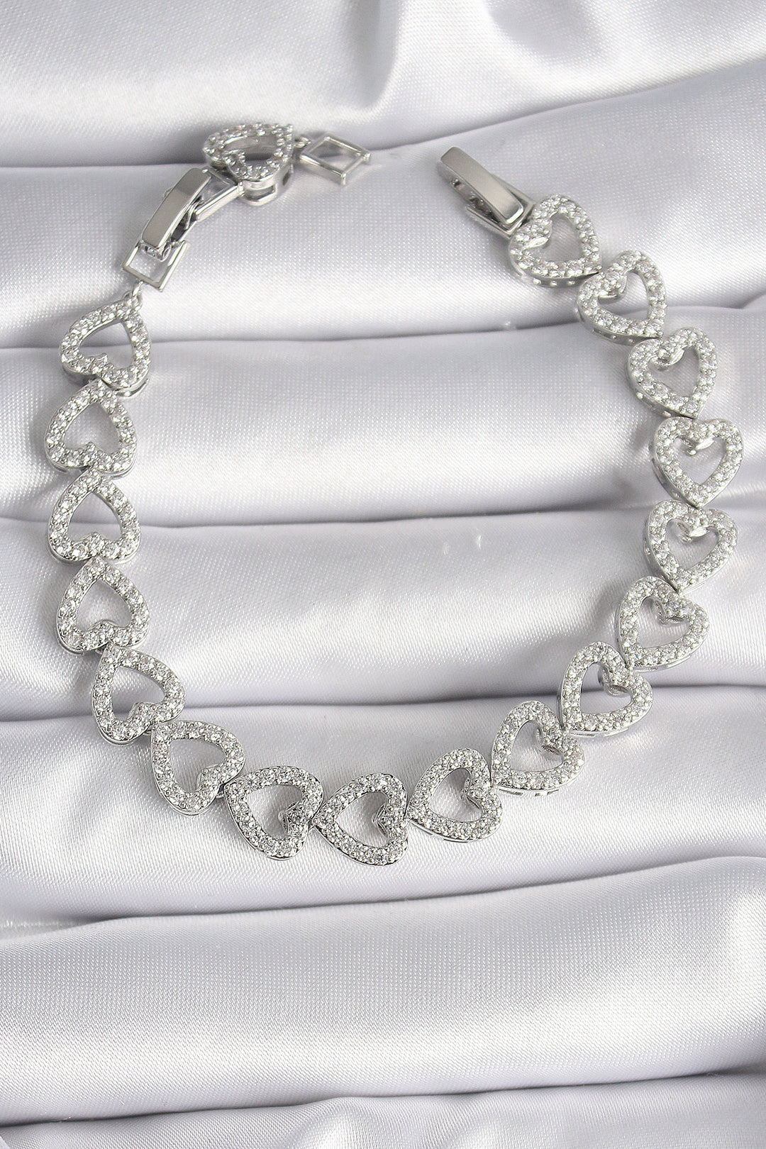 EBJ Rice Silver Color Zircon Stone Heart Model VIP Series Women's Bracelet - Brugherio