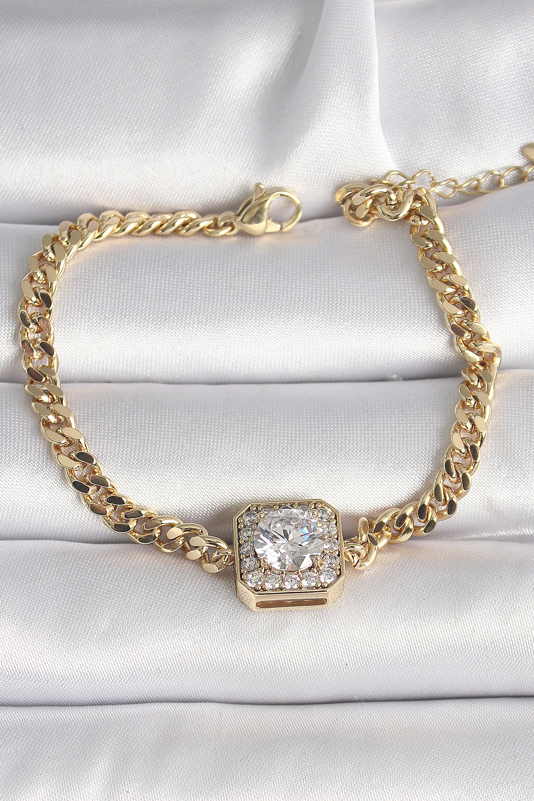 EBJ Xuping Exclusive VIP Series Women's Bracelet with Square Zircon Stone in Gold Color Rice - Phoenix