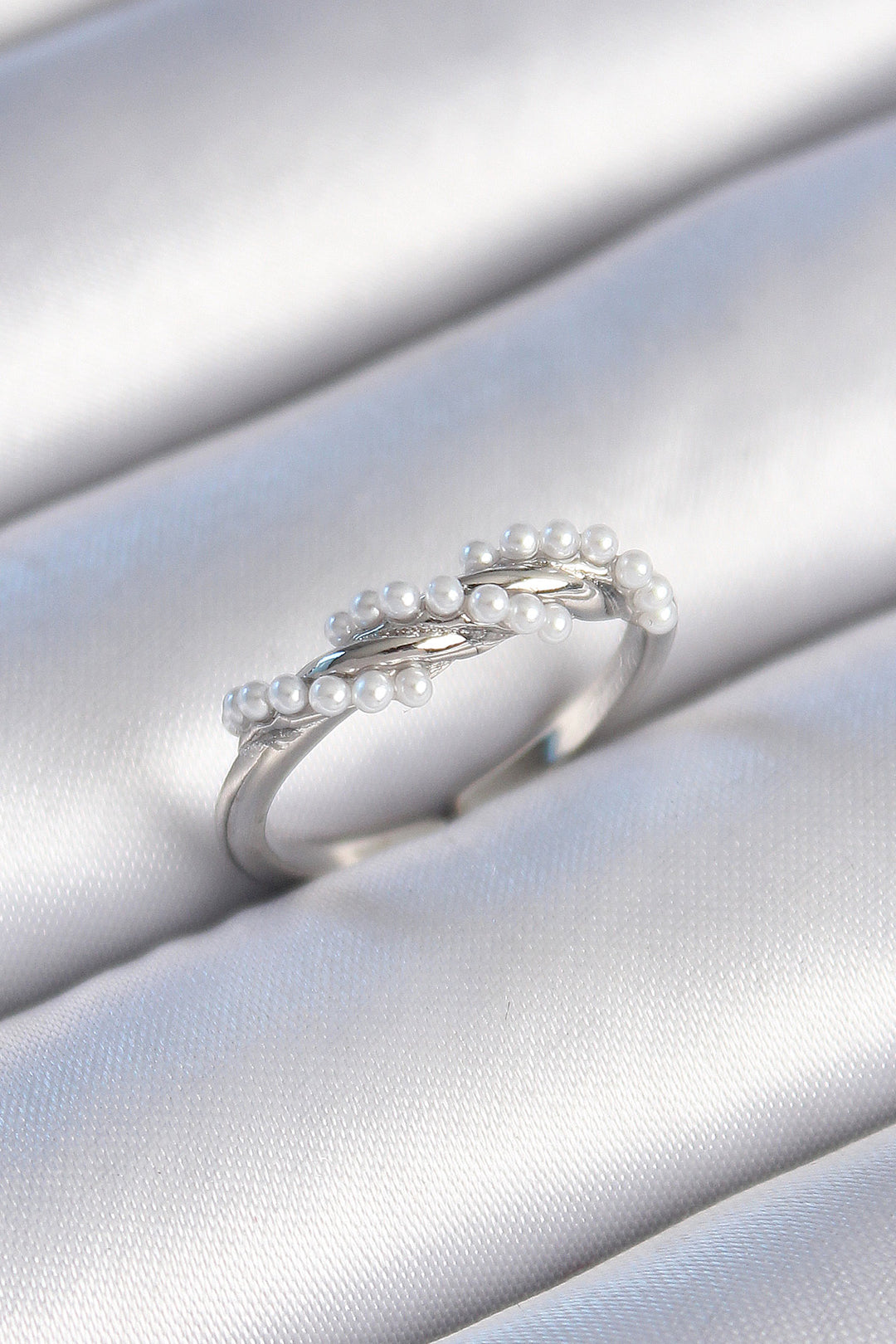 EBJ Rice Silver Color Spiral Pearl Model Women's Ring - Leith