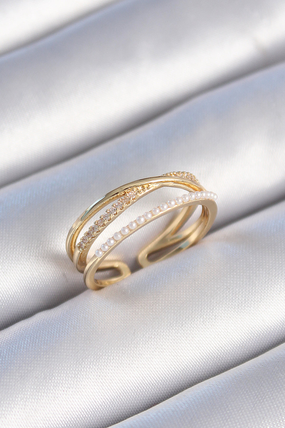 EBJ Rice Gold Color Sequined Zircon Stone Pearl Detail Double Row Women's Ring - Tlalmanalco